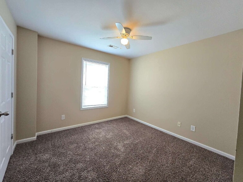 Building Photo - 5D BLACKJACK WAY, CLARKSVILLE, TN 37040