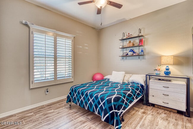 Building Photo - 13102 Cozy Cove Ave