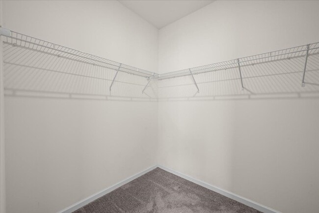 Building Photo - 1407 Red Hill Dr