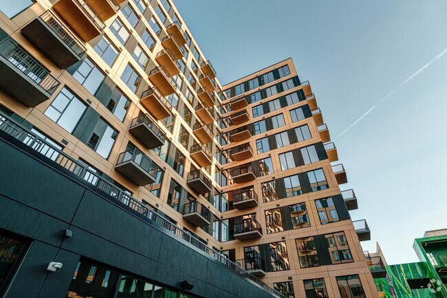 Building Photo - The Tower at Horizon West