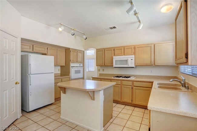 Building Photo - 2226 Lipari Ct