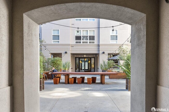 Building Photo - 821 Folsom St