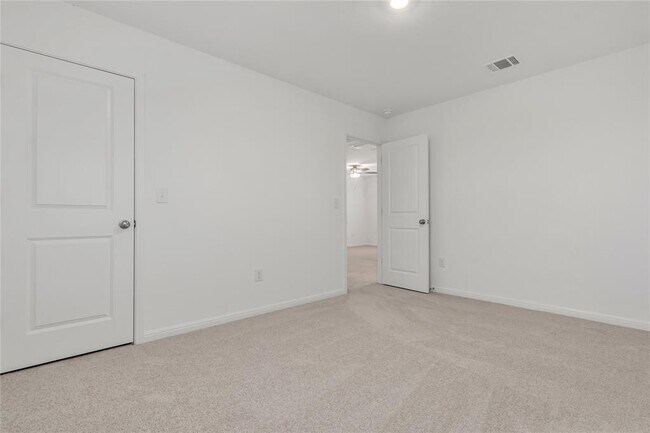 Building Photo - 5901 Jennifer Pasture Path