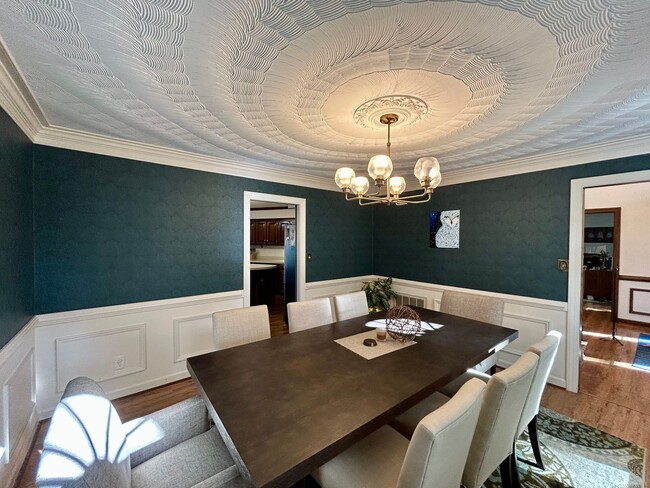 Building Photo - 805 De La Fayette Ct