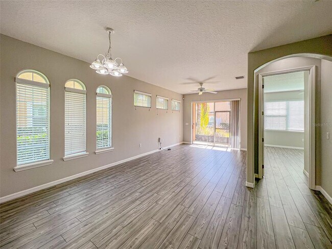 Building Photo - 10114 Willow Grove Ct