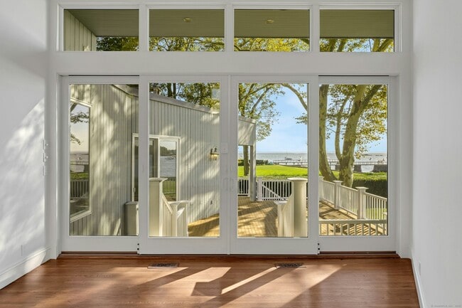 Building Photo - 155 Pear Tree Point Rd