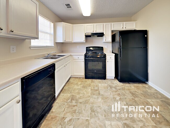 Building Photo - 4400 Millenium View Ct SW
