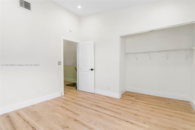 Building Photo - 11551 Royal Palm Blvd