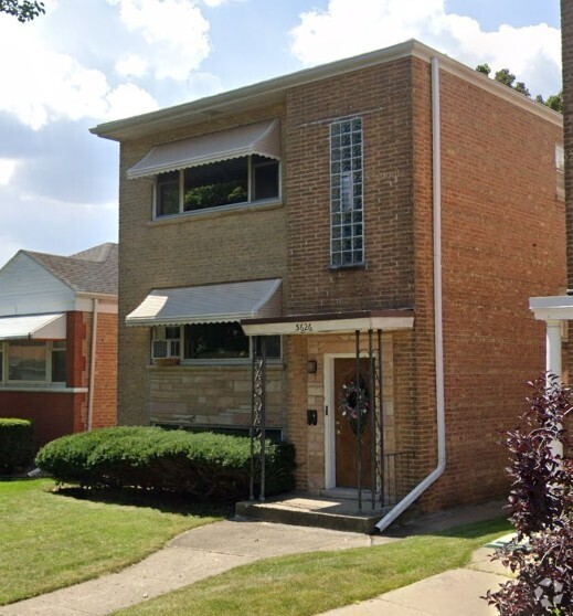 Building Photo - 5626 N Luna Ave
