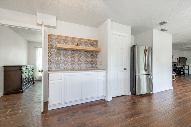 Building Photo - 11407 Rocky Mill Dr