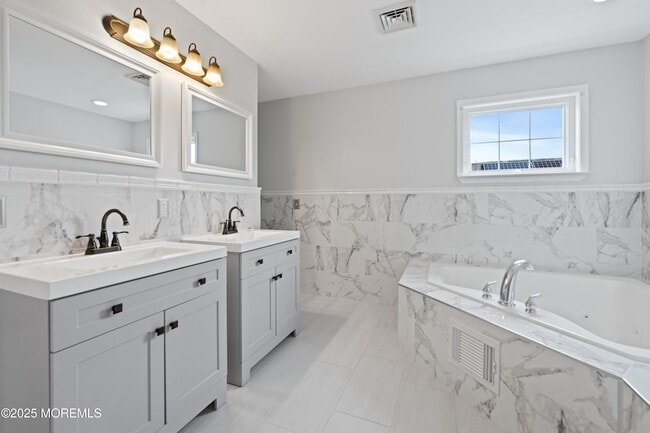 Building Photo - 36 Main St