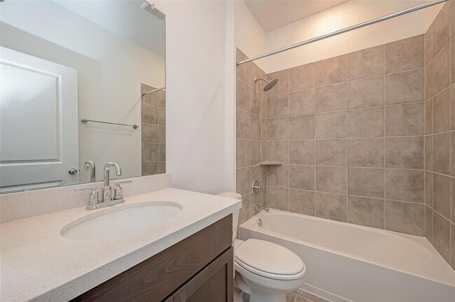 Building Photo - 21807 White Stone Creek Dr