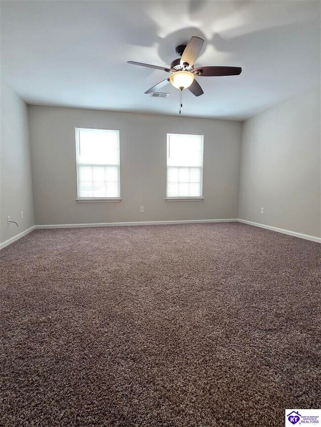 Building Photo - 158 Vineland Pkwy Dr