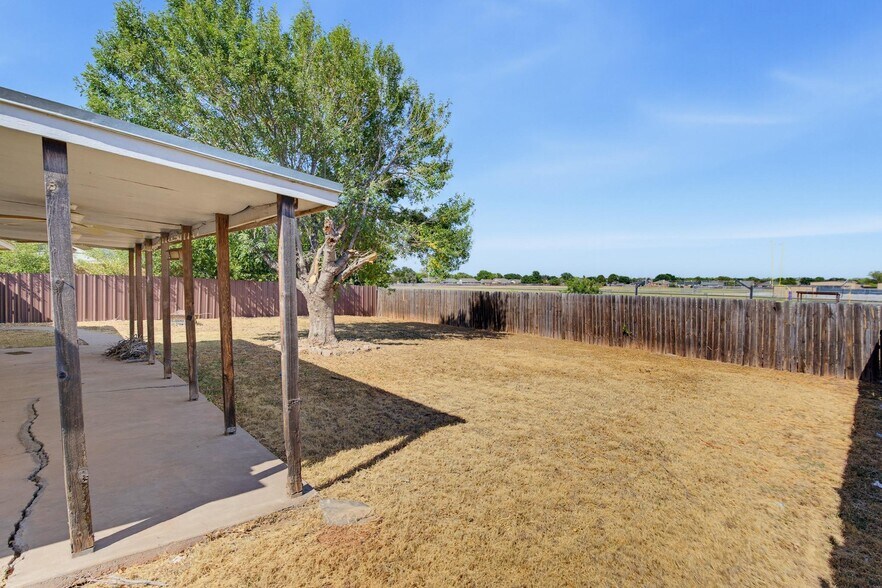 Building Photo - 7917 Thompson Pky