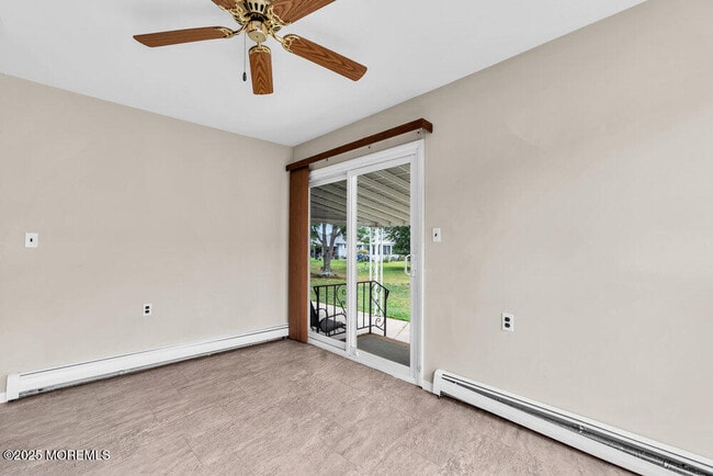 Building Photo - 24 Liberta Dr