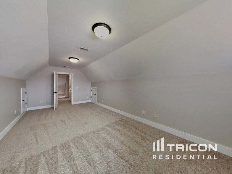 Building Photo - 105 Braddock Dr