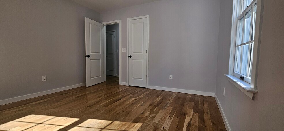 Building Photo - 46 Linley Dr