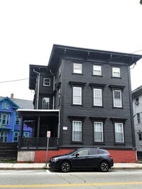 Building Photo - 123 Elmwood Ave