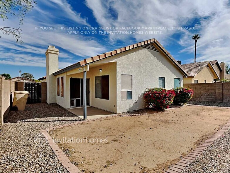 Building Photo - 11028 N 59th Dr