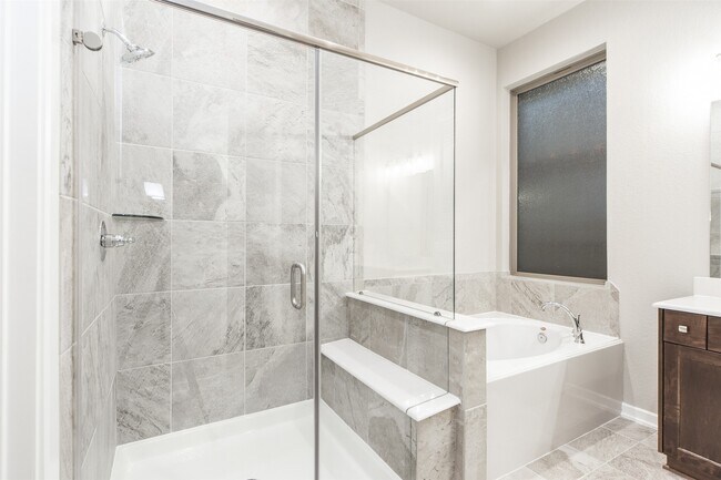 Building Photo - 8706 Fox Trail Dr
