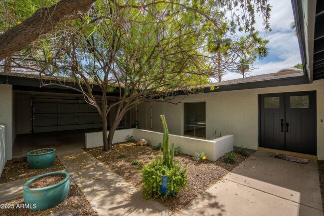 Primary Photo - 3608 N 56th St