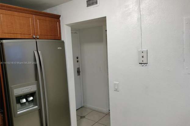 Building Photo - 13499 Biscayne Blvd