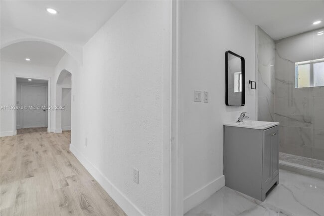 Building Photo - 1601 NW 50th St