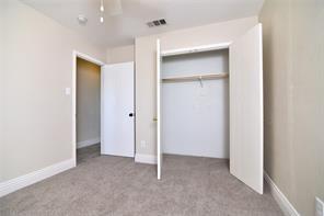 Building Photo - 321 S Chestnut St