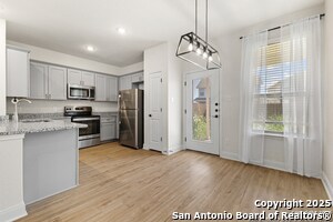 Building Photo - 7615 Gramercy Wy