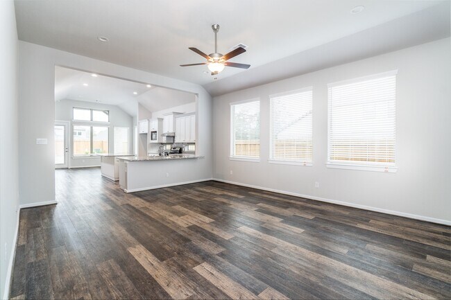 Building Photo - 27054 Golden Knoll Dr