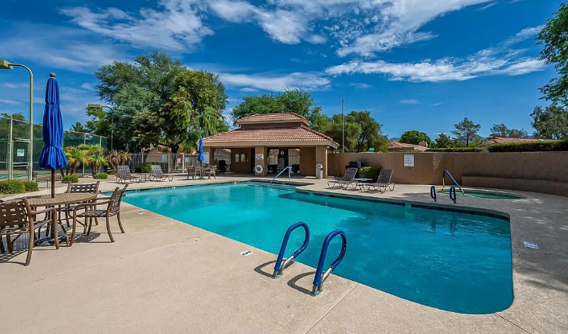 Building Photo - 8845 E Sunnyside Dr