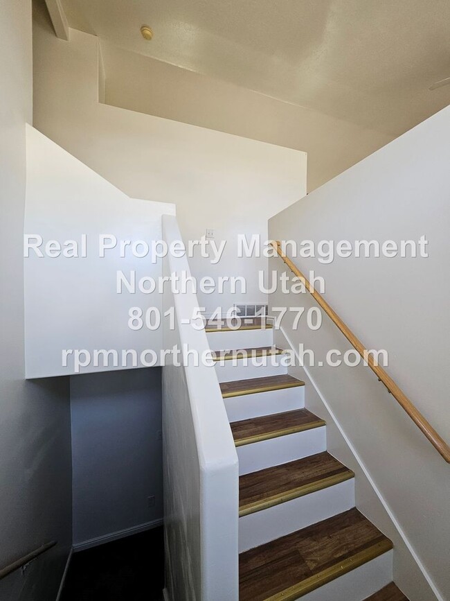 Building Photo - 3 Bedroom Home Coming Available in Ogden