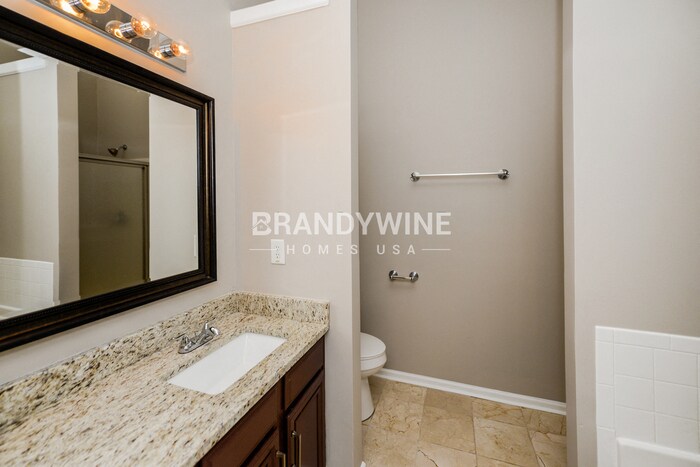 Building Photo - 3807 Rosebud Park Dr