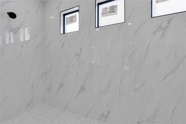 Building Photo - 358 Vitorio St