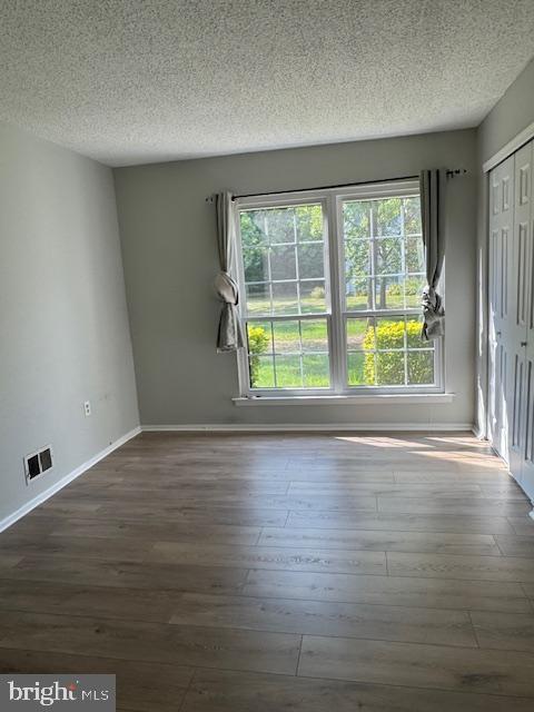 Building Photo - 27 Mendrey Ct