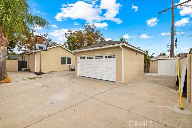 Building Photo - 6165 Autry Ave