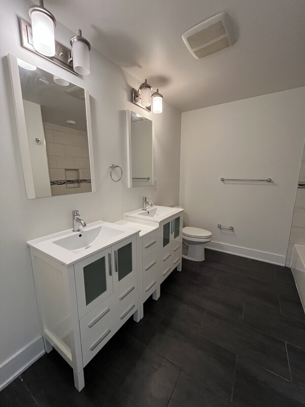 Building Photo - 1219 N 5th St