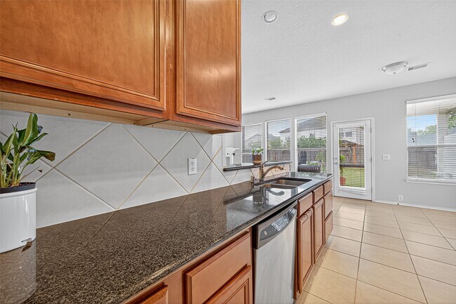 Building Photo - 25311 Mallard Bay Ln