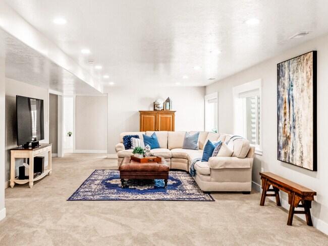 Building Photo - 2670 Weathervane Way S