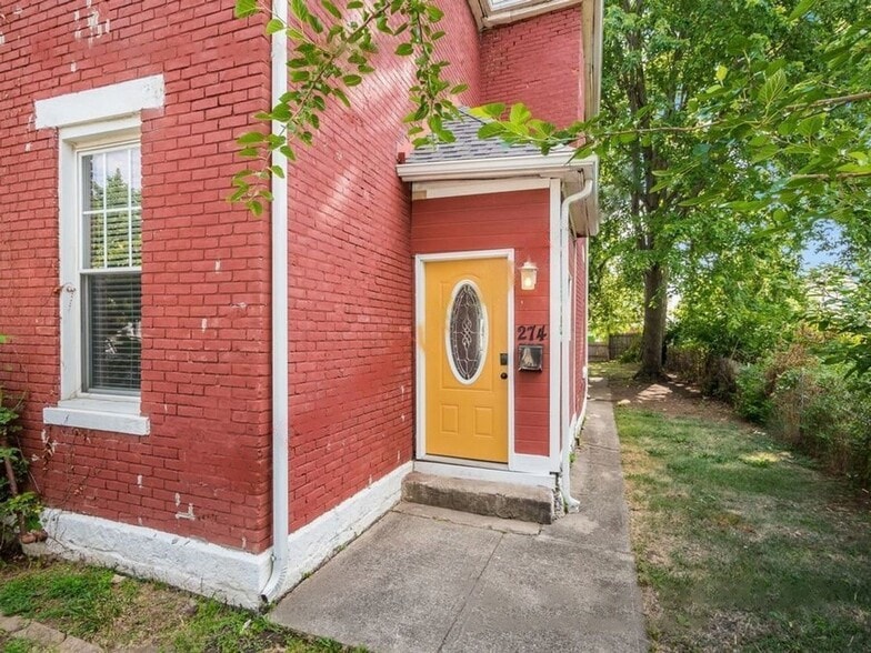 Building Photo - 274 S Skidmore St