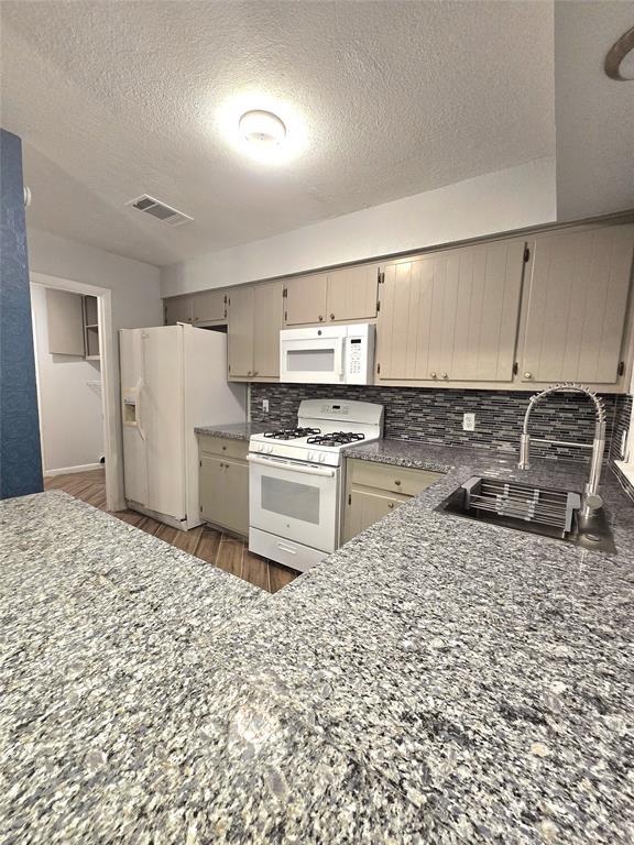 Building Photo - 1417 Hyridge Cir