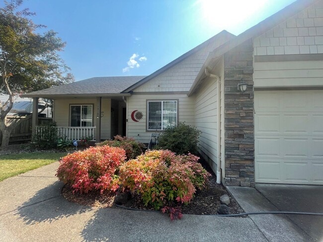 Primary Photo - Must See Updated Home!