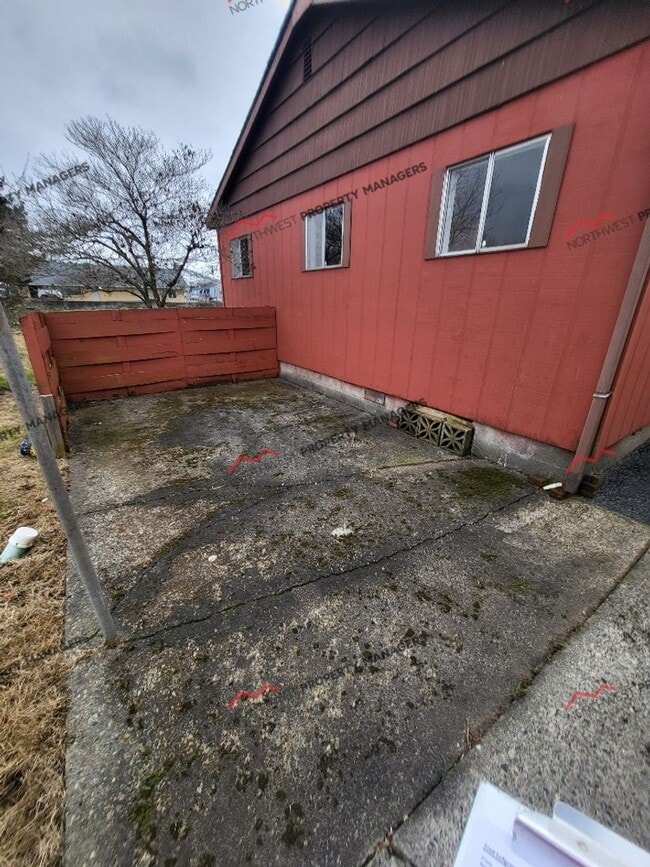 Building Photo - STATUS: RENTED-| R215 | $1895.00