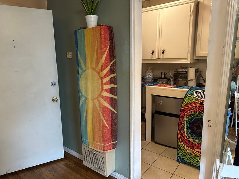 Building Photo - 2221 Ocean Ave