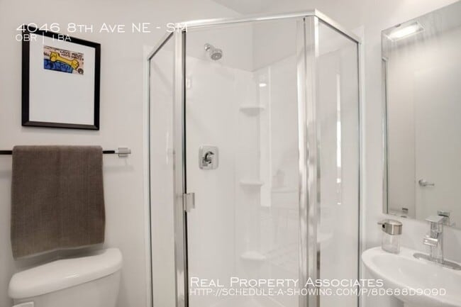 Building Photo - 4046 8th Ave NE