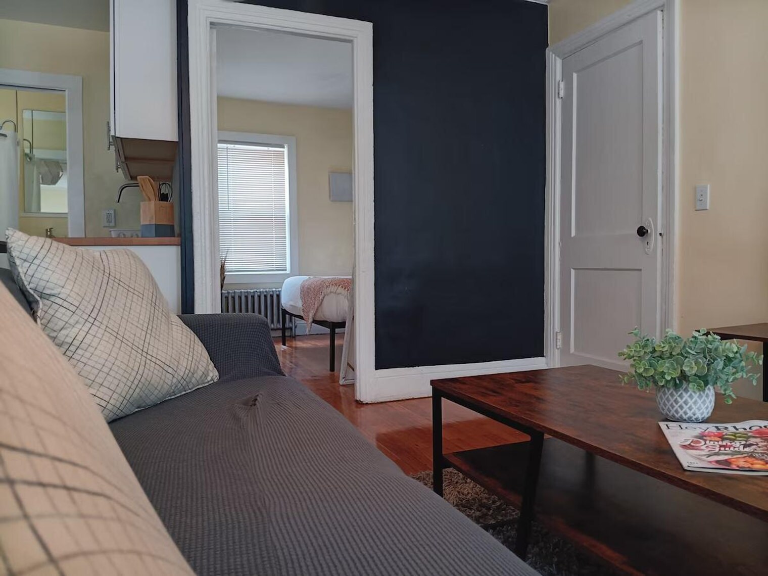 Building Photo - 88 Wesleyan Ave