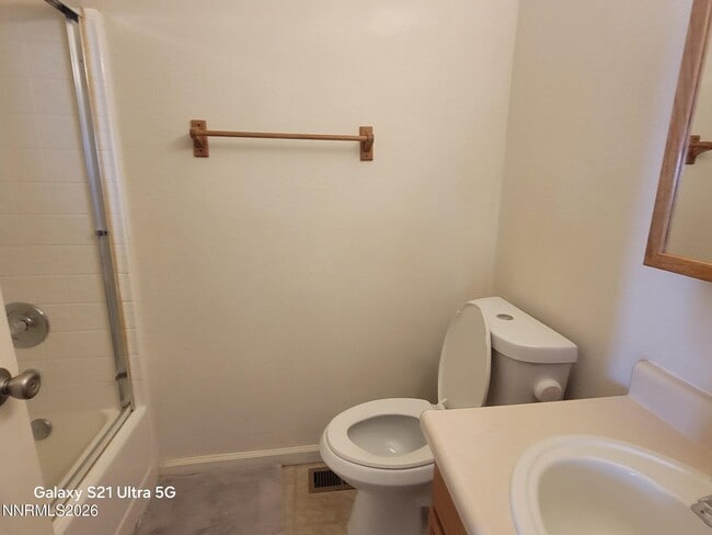 Building Photo - 404 Kathy Ave