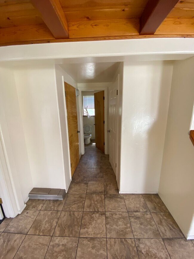 Building Photo - 6564 Del Playa Dr