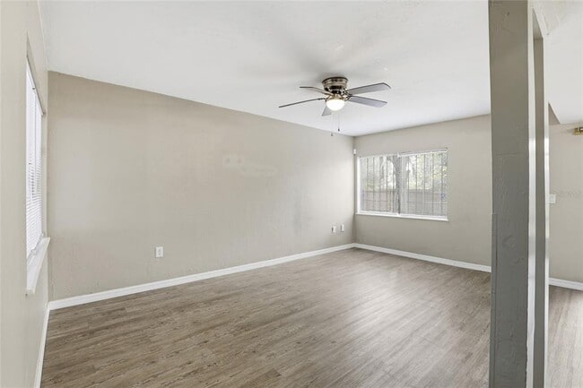 Building Photo - 207 SW 6th Ave