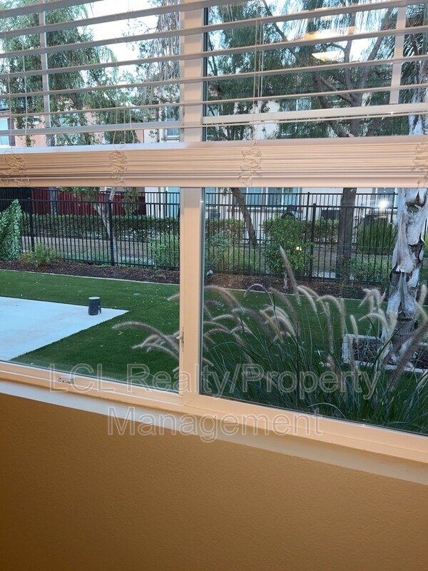 Building Photo - 30364 Skipstone Way